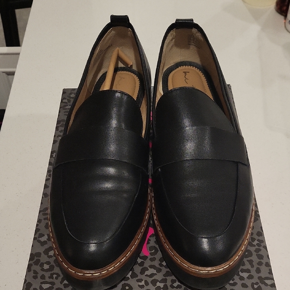 Me Too Black Smooth Loafers
